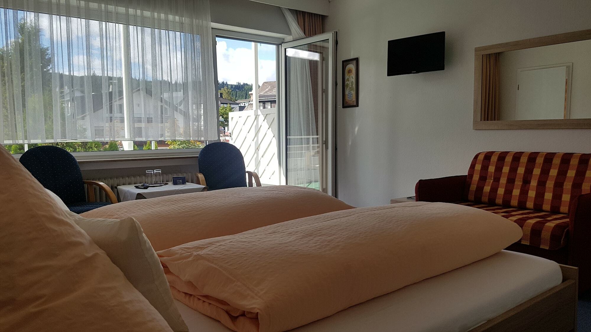 Sevda'S Hotel Garni Weinforth ヴィリンゲン エクステリア 写真